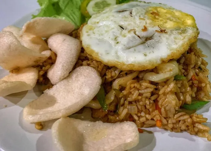 Nyoman And Grill 蓝梦岛